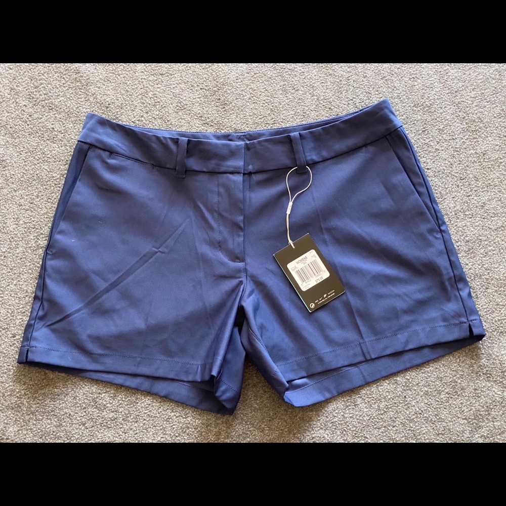 Women’s size 10 Nike golf shorts